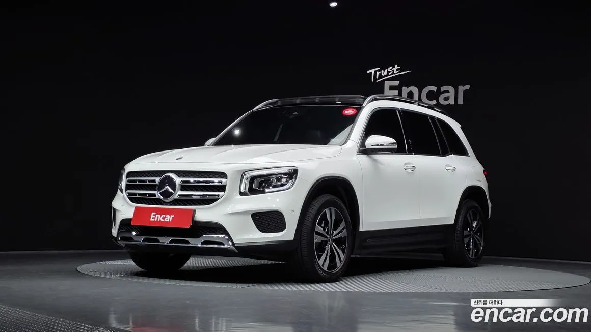 Mercedes-Benz GLB-Class — фото 1
