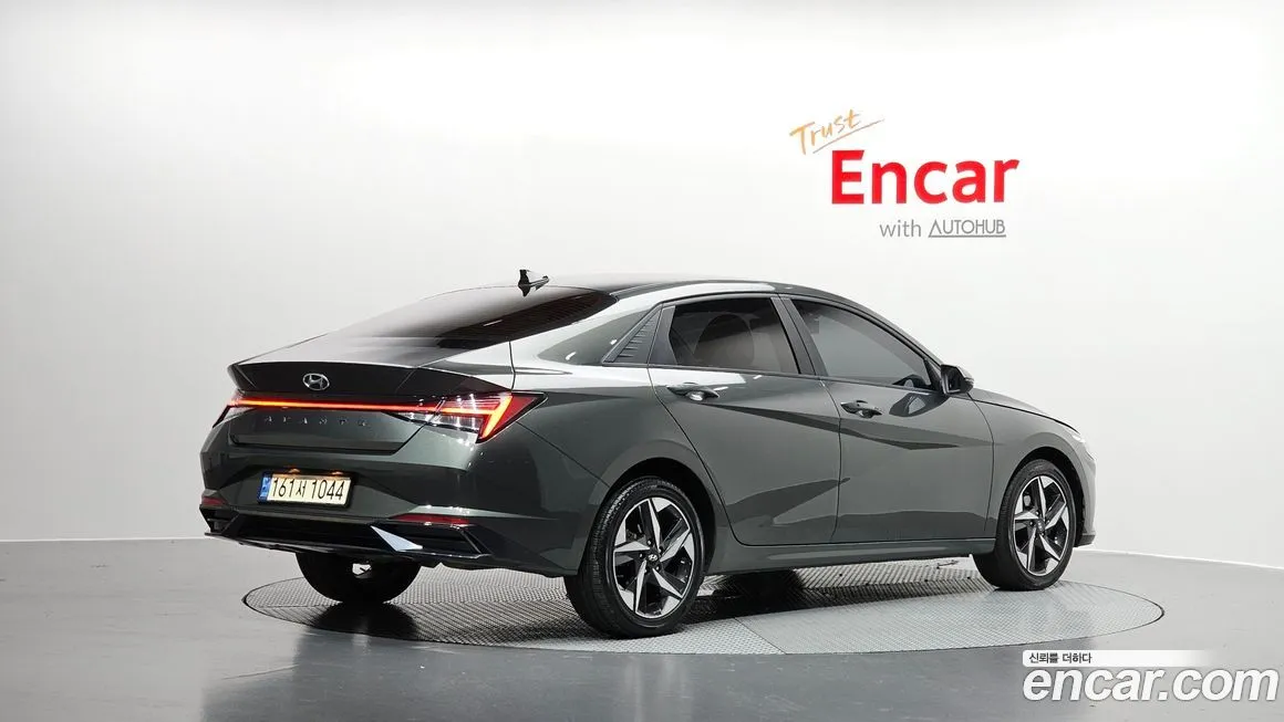 Hyundai AVANTE — фото 2