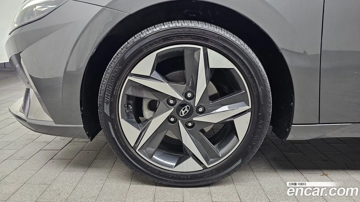 Hyundai AVANTE — фото 5