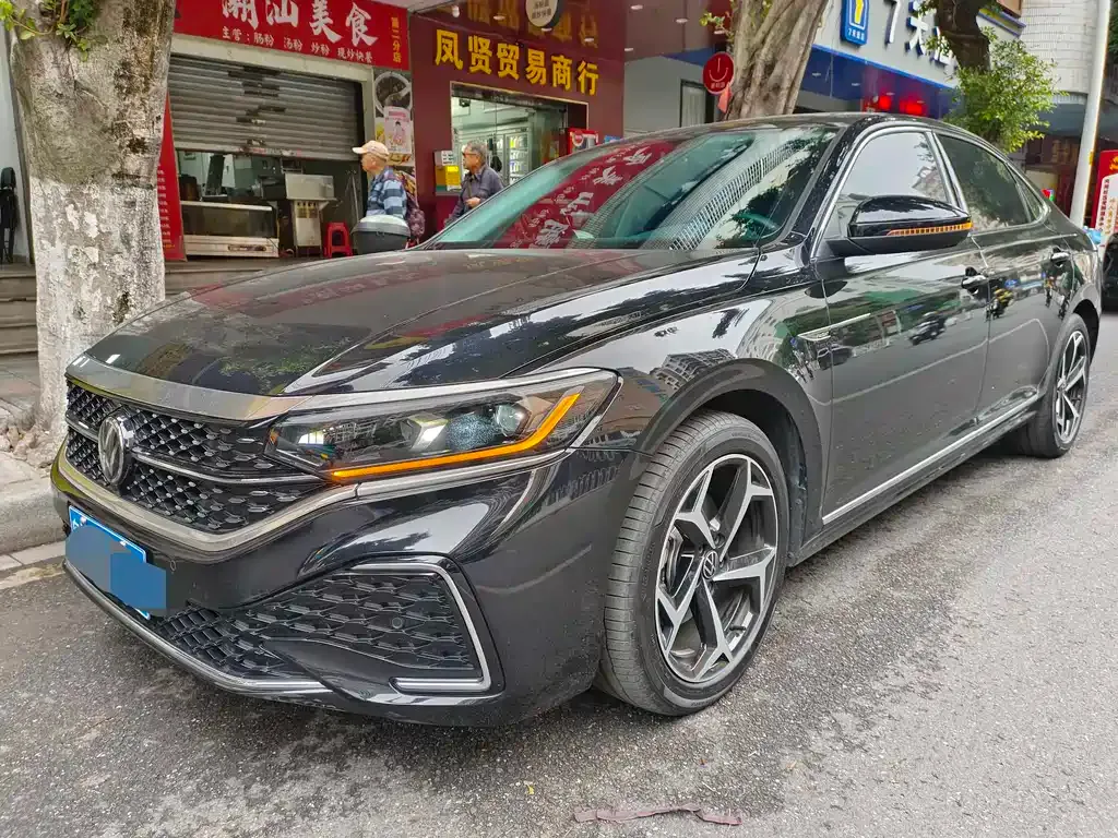 Volkswagen Passat 2025 из CN, фото 1