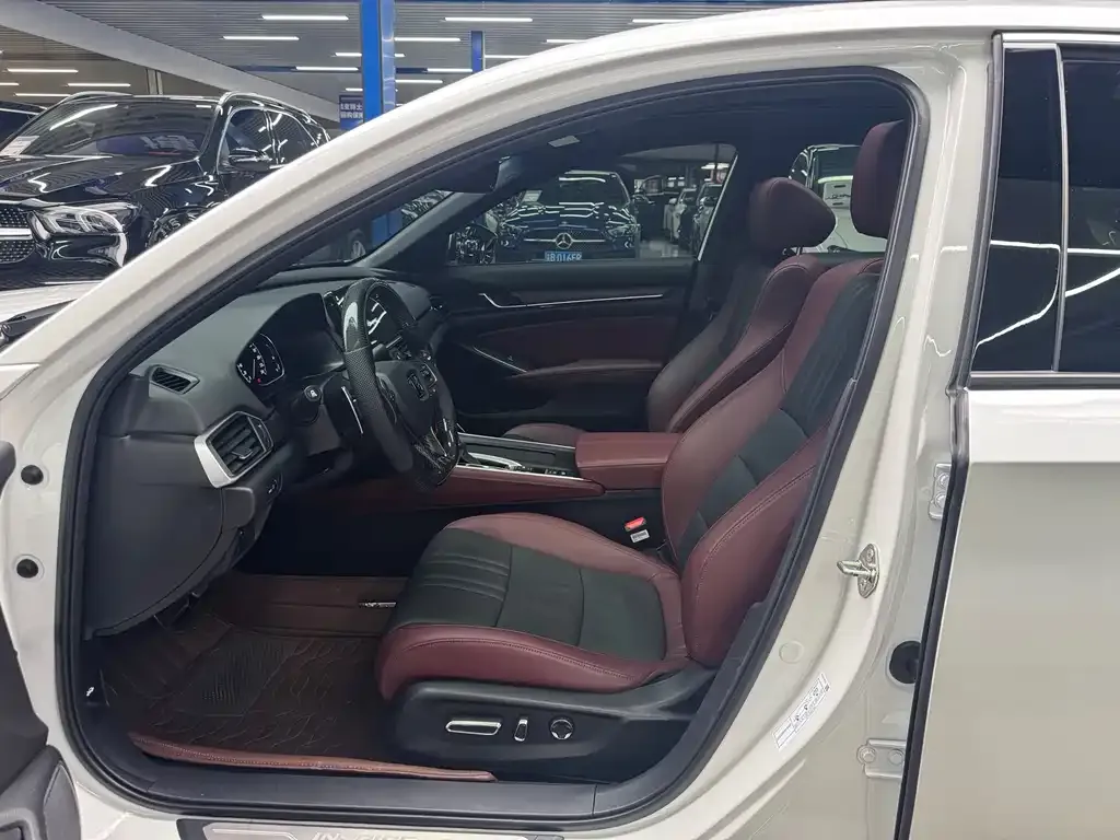 Honda Inspire 2022 из CN, фото 6