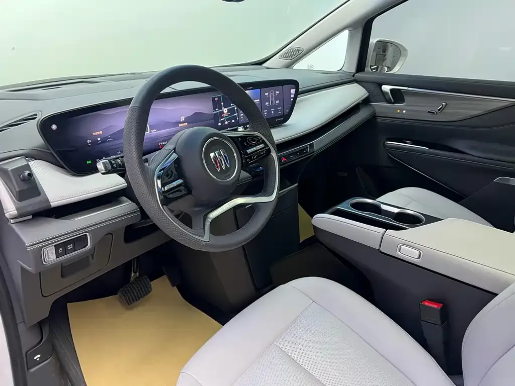 Buick GL8 2025 из CN, фото 4