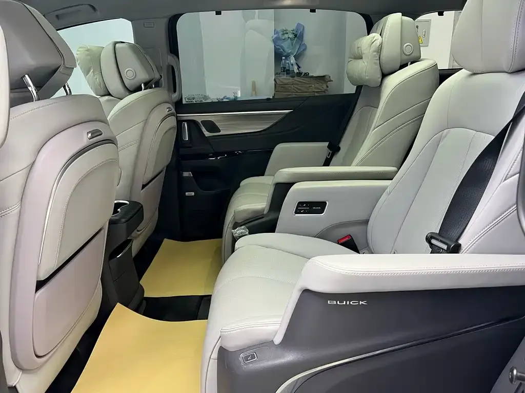 Buick GL8 2025 из CN, фото 8