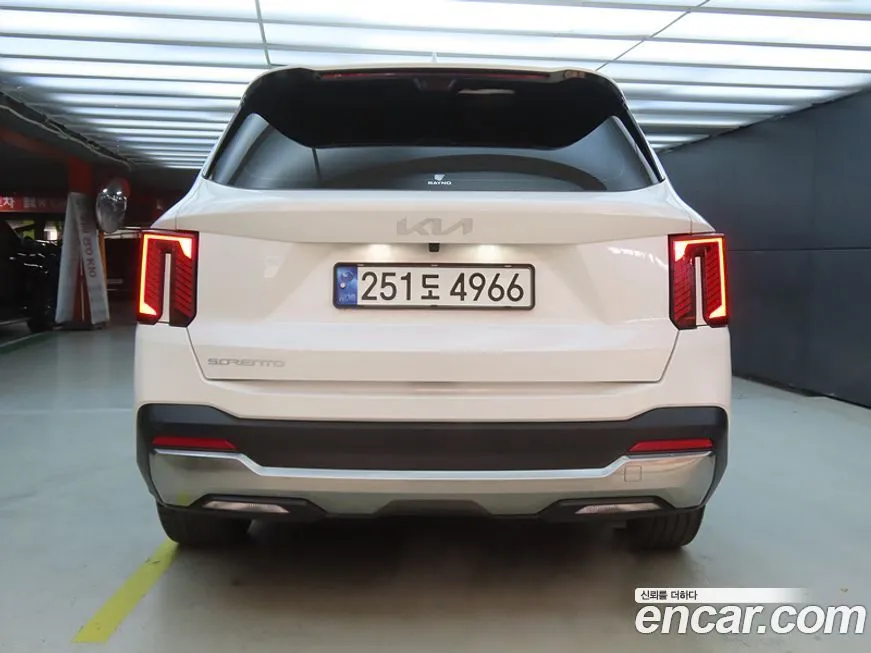 Kia Sorento — фото 3