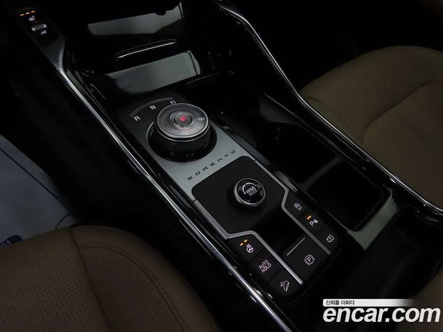 Kia Sorento — фото 9