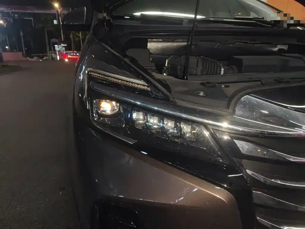 Buick GL8 2023 из CN, фото 8