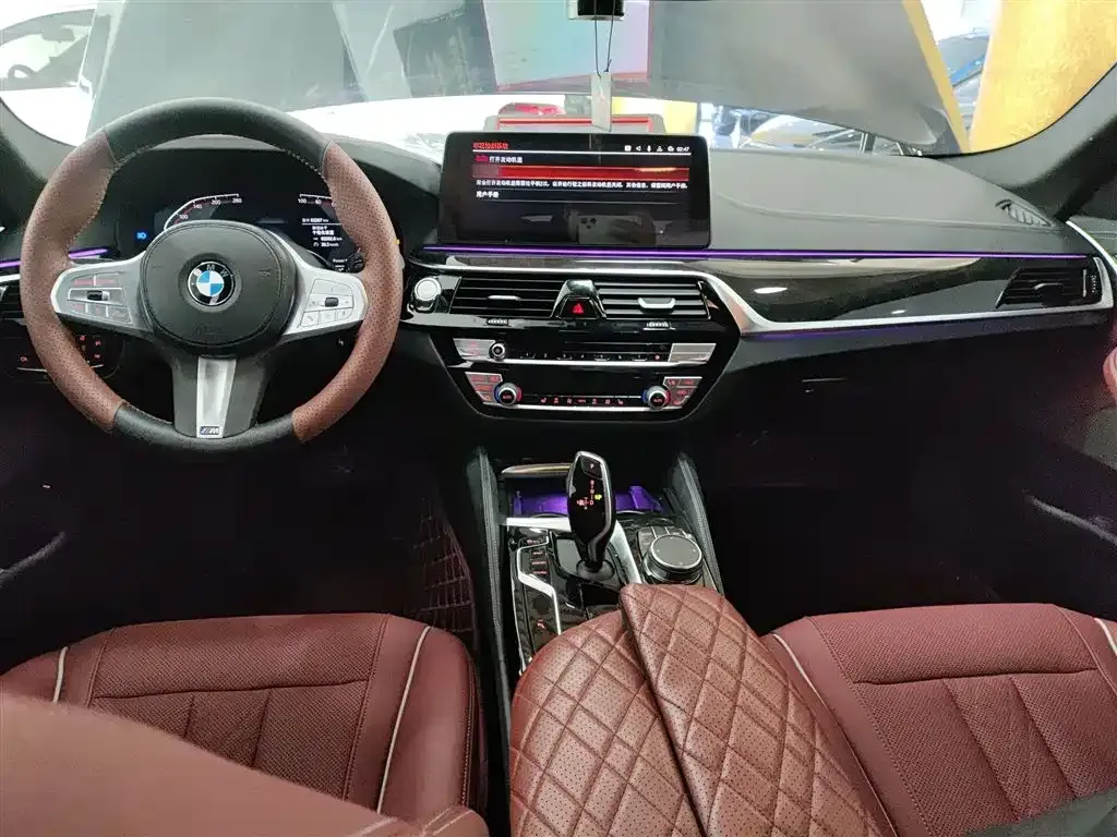 BMW 5 Series — фото 10