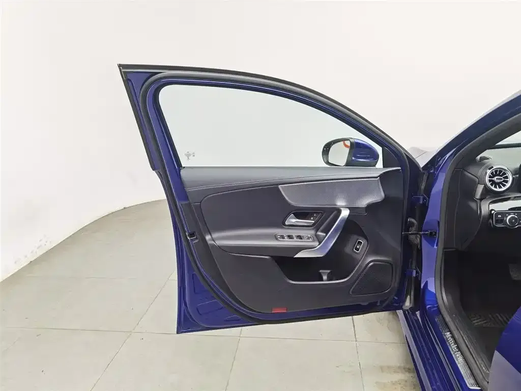 Mercedes-Benz A-Class 2021 из CN, фото 8