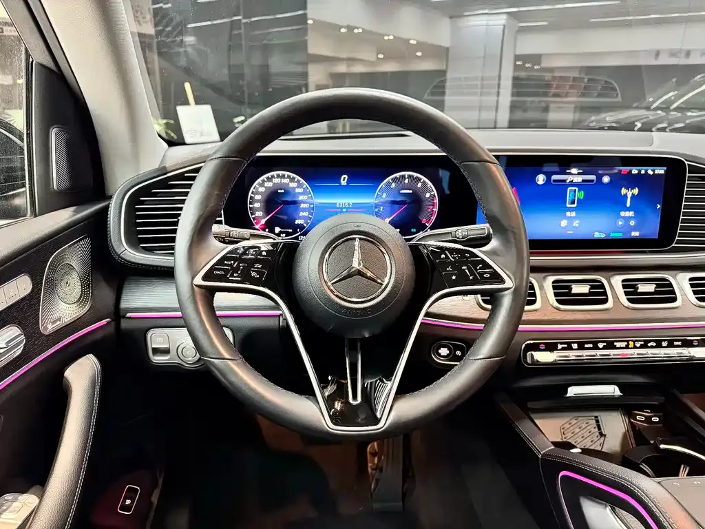 Mercedes-Benz GLE — фото 7