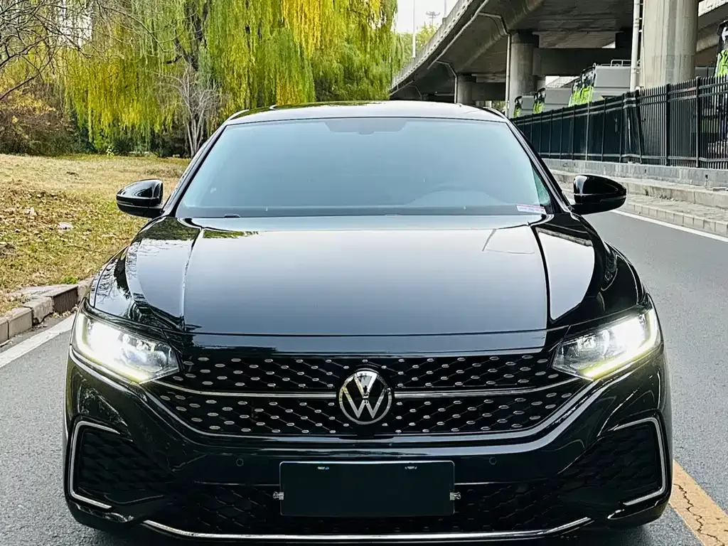 Volkswagen Passat — фото 2