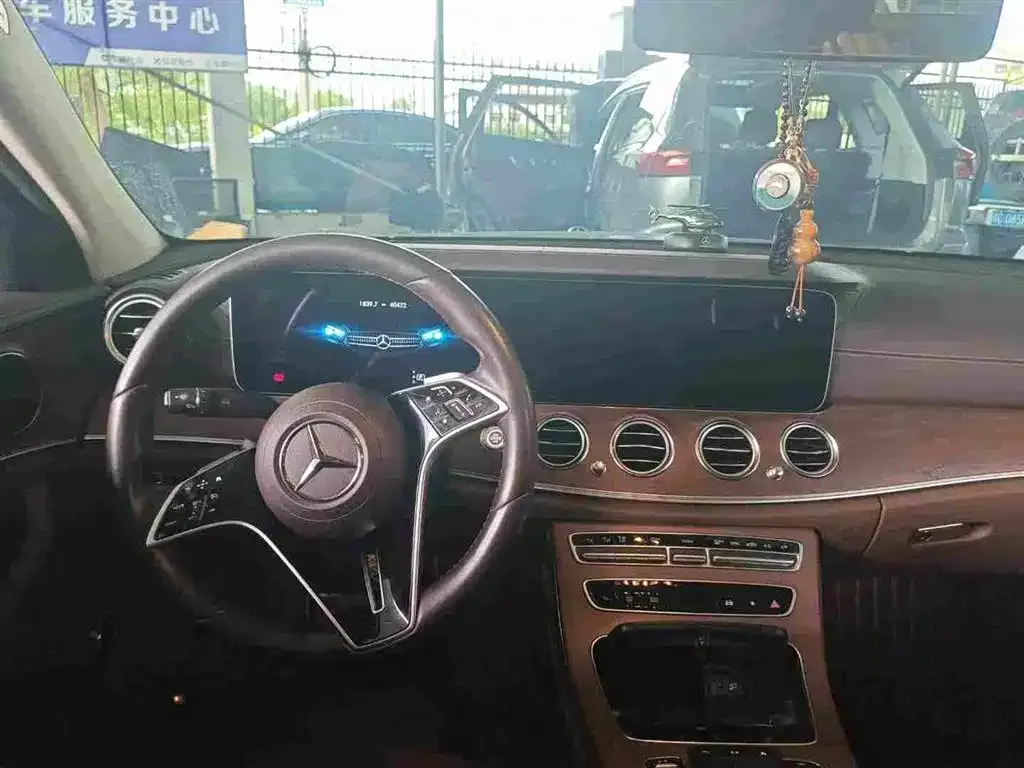 Mercedes-Benz E-Class 2023 из CN, фото 4