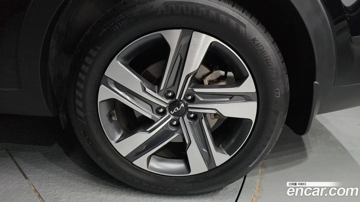 Kia Sorento — фото 5