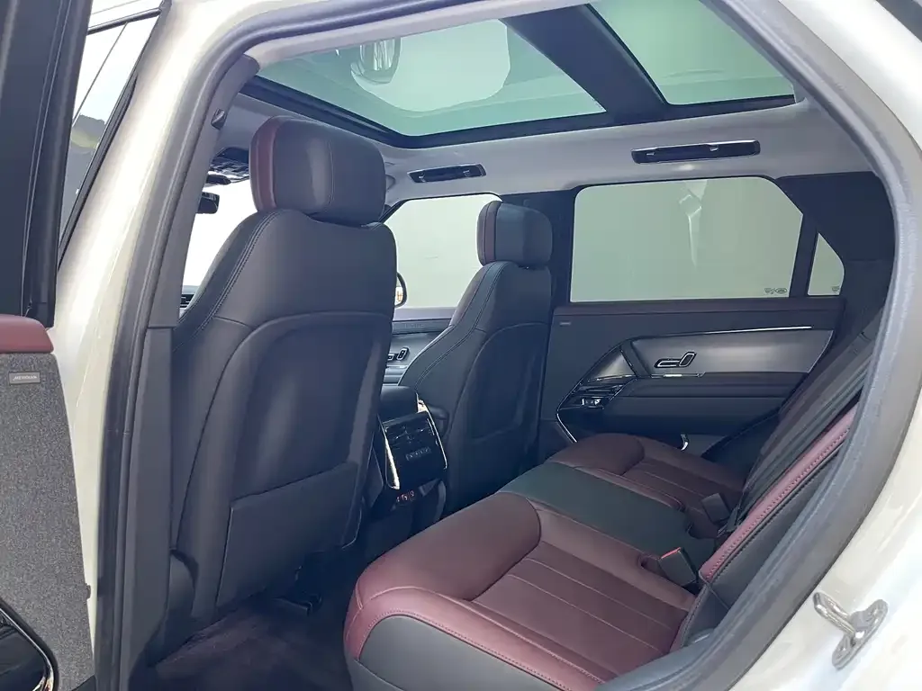 Land Rover Sport 2024 из CN, фото 10