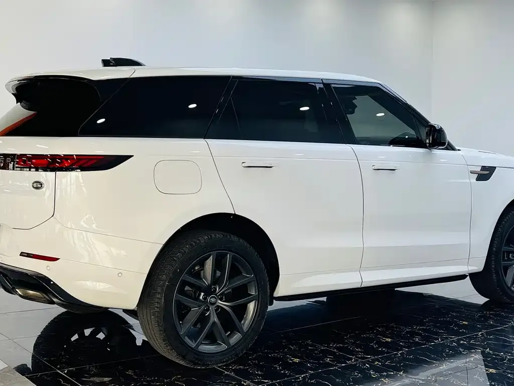 Land Rover Sport 2024 из CN, фото 9