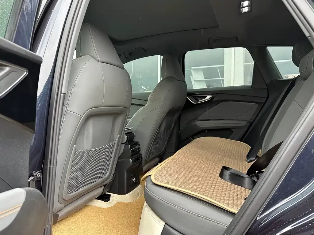 Audi Q4 e-tron 2023 из CN, фото 8
