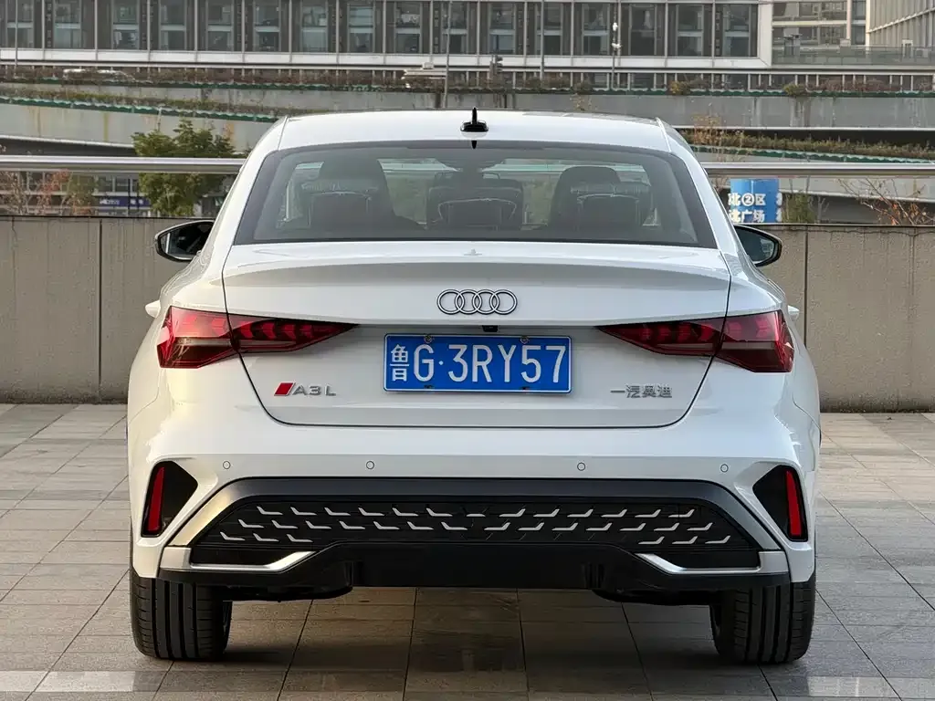 Audi A3 2025 из CN, фото 10