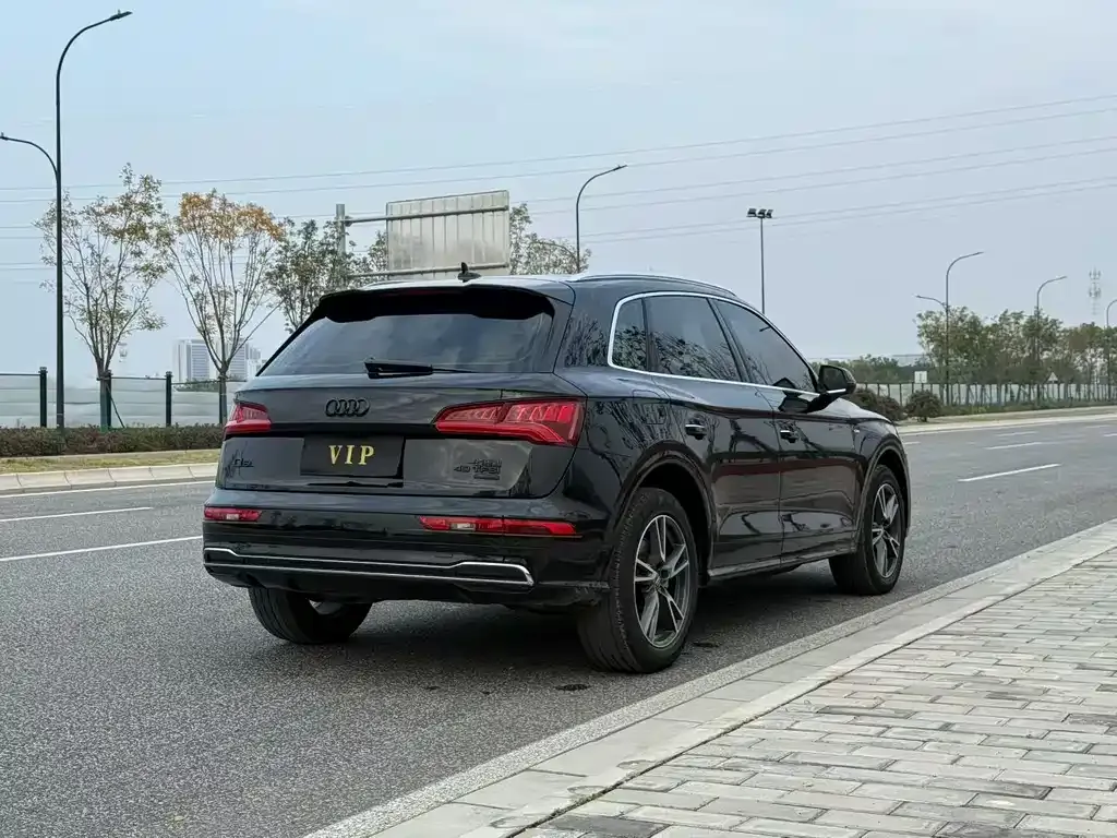 Audi Q5L 2021 из CN, фото 4