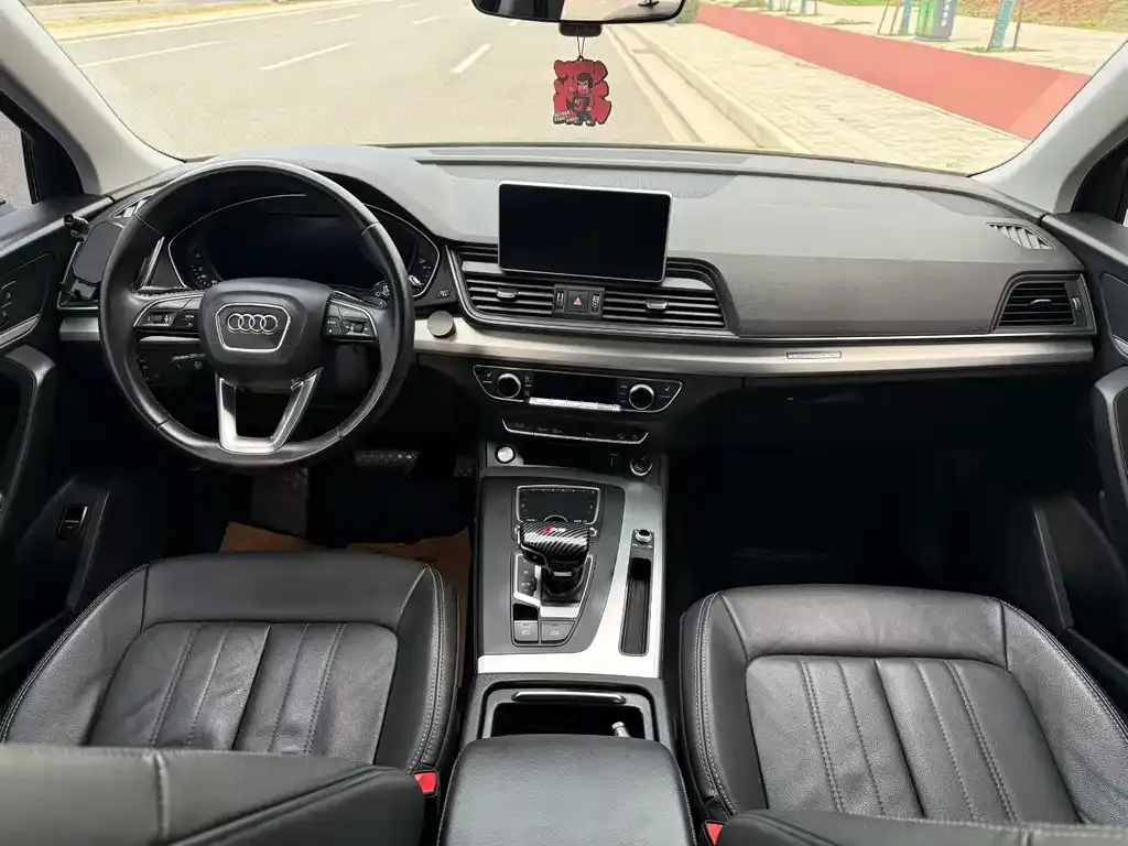 Audi Q5L 2021 из CN, фото 6