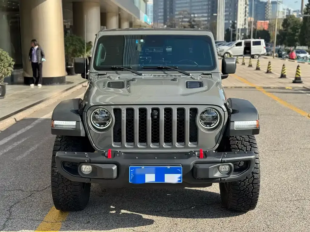 Jeep Gladiator 2023 из CN, фото 2