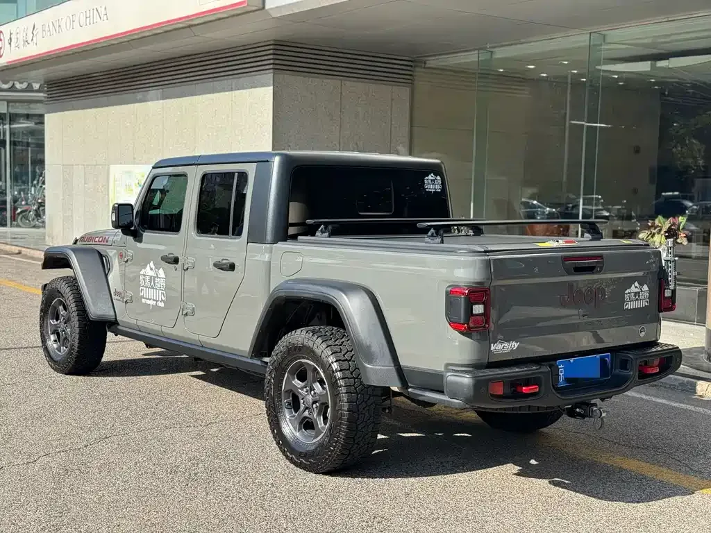 Jeep Gladiator 2023 из CN, фото 5
