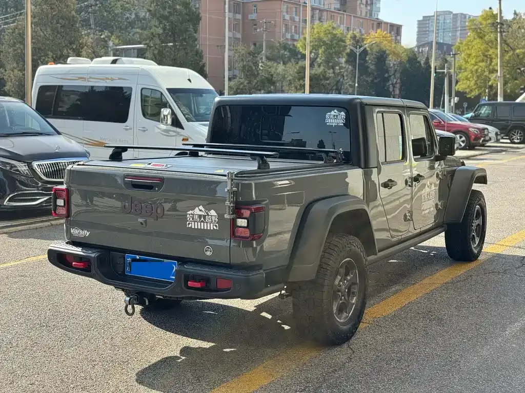 Jeep Gladiator 2023 из CN, фото 6