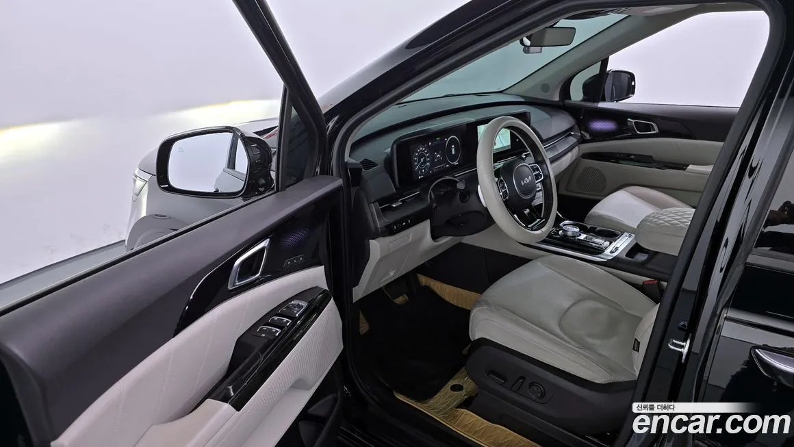 Kia Carnival — фото 10