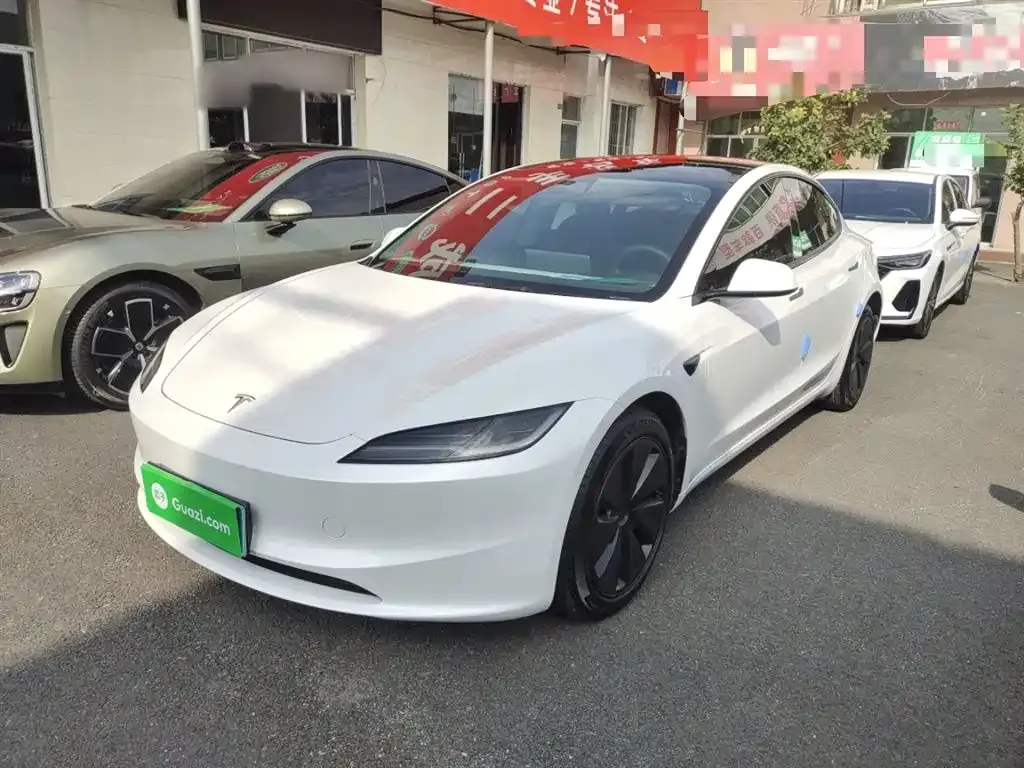 Tesla Model 3 2024 из CN, фото 2