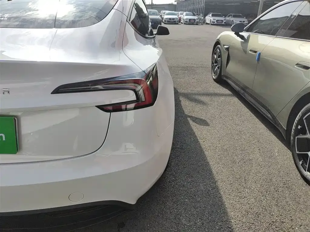 Tesla Model 3 2024 из CN, фото 8