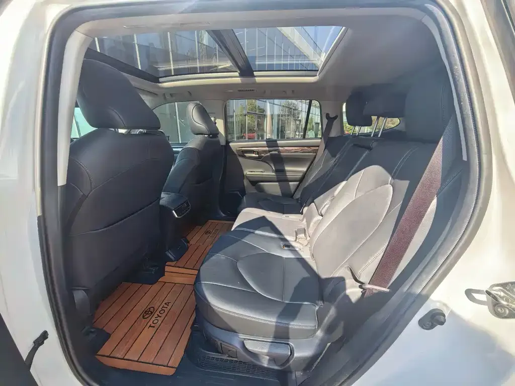 Toyota Highlander 2021 из CN, фото 7