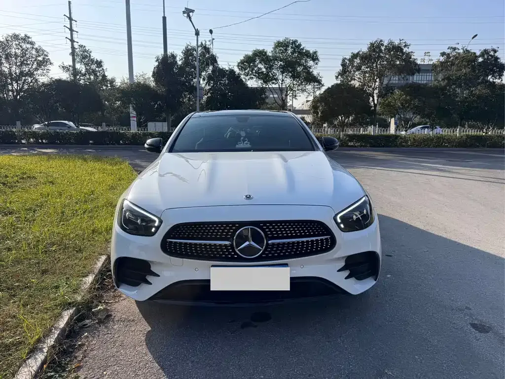 Mercedes-Benz E-Class (Import) 2022 из CN, фото 2