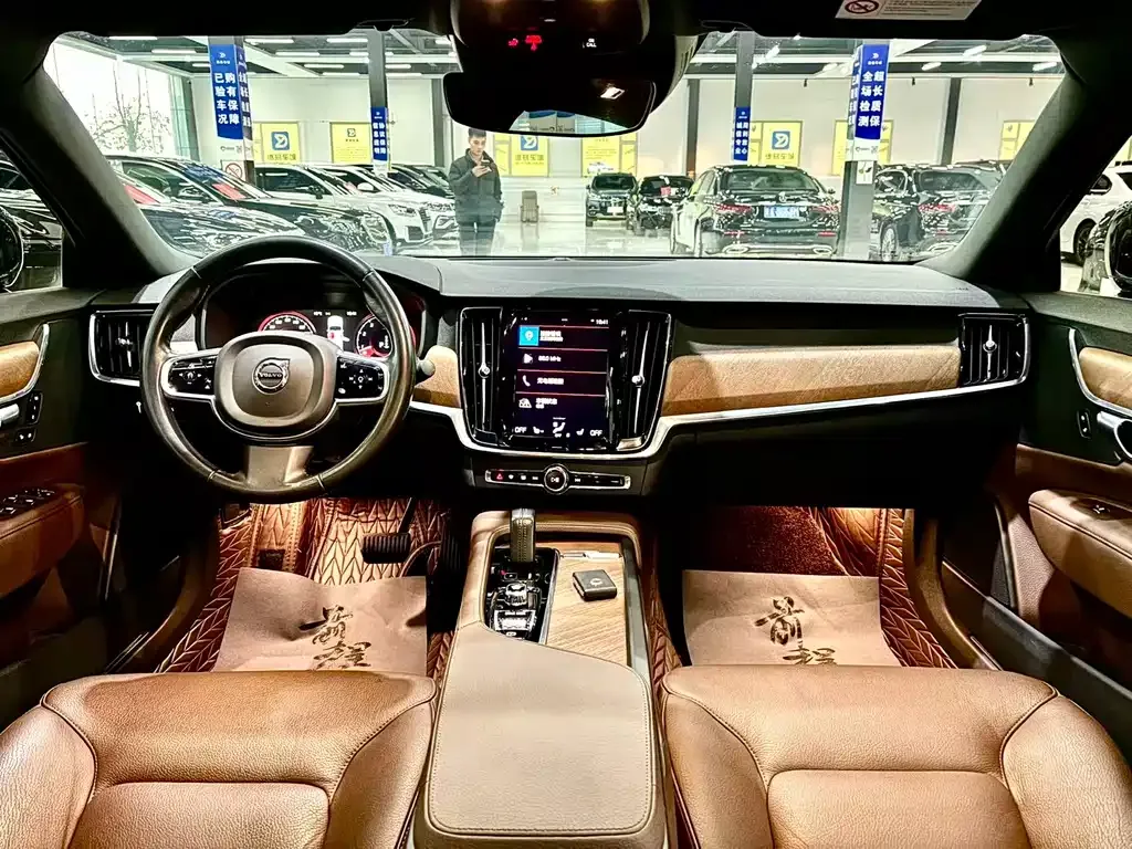 Volvo S90 2021 из CN, фото 4