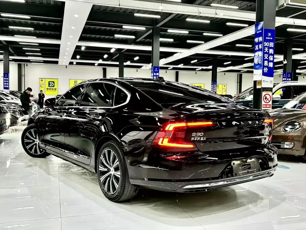 Volvo S90 2021 из CN, фото 7