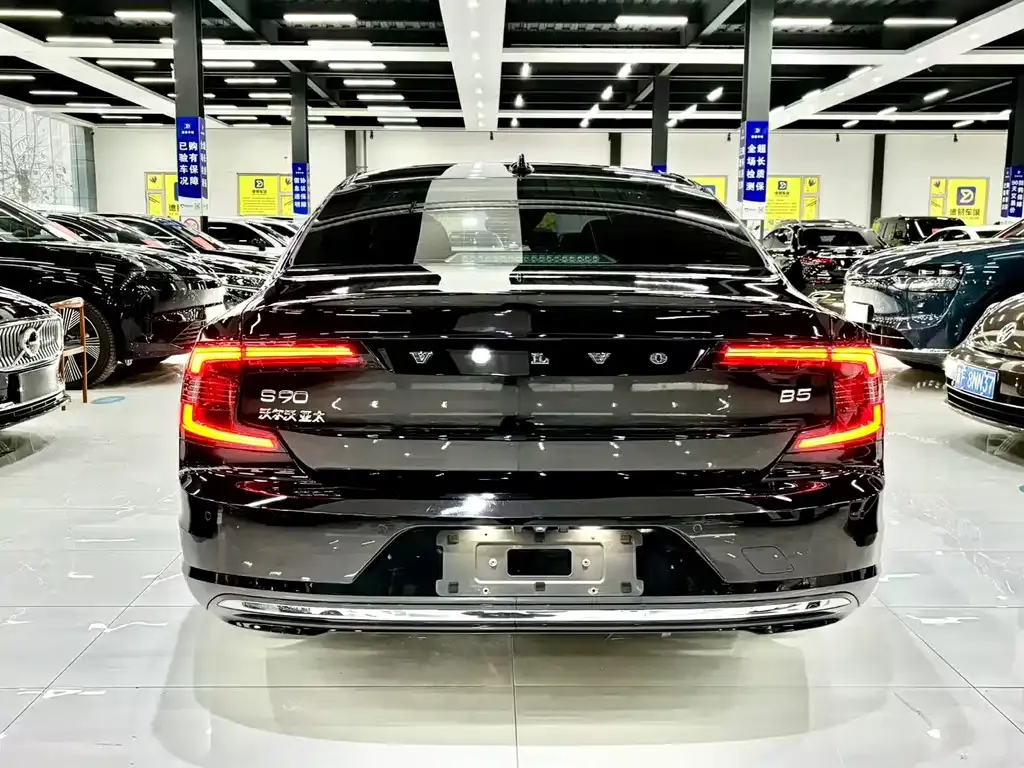 Volvo S90 2021 из CN, фото 8