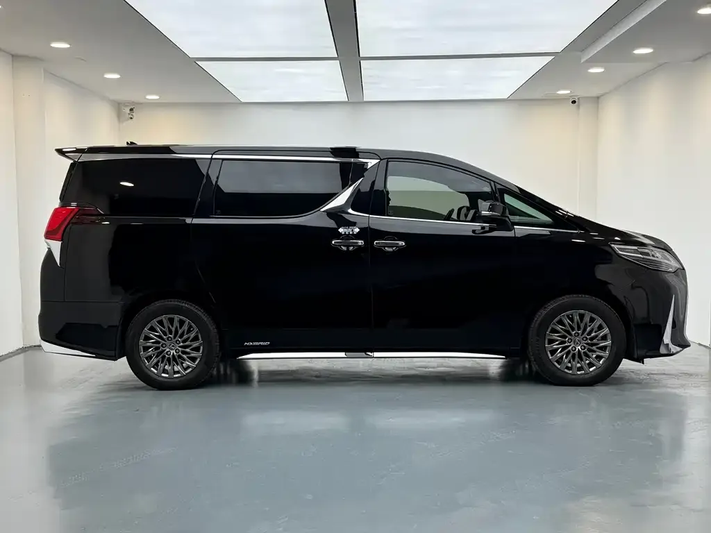 Lexus LM 2022 из CN, фото 10