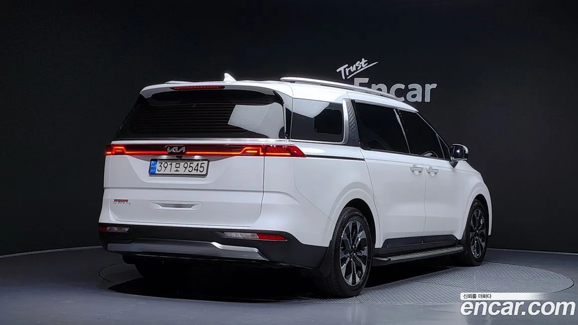 Kia Carnival — фото 2