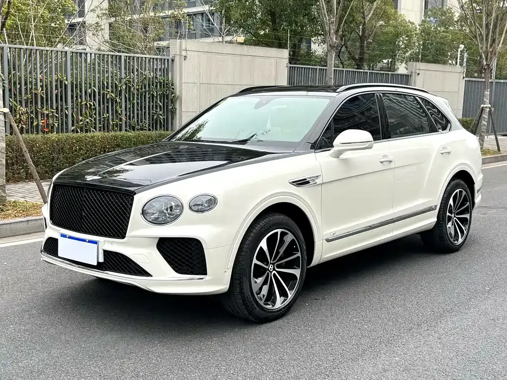 Bentley Bentayga 2021 из CN, фото 3