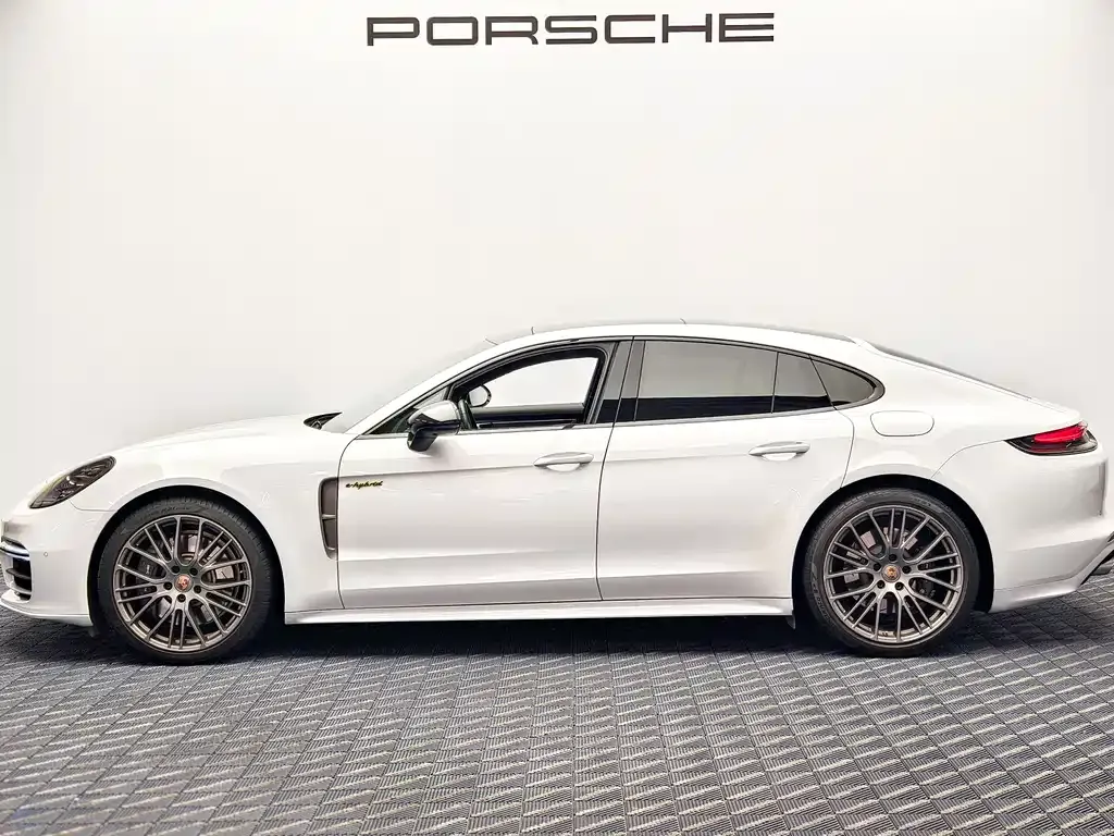 Porsche Panamera Hybrid 2023 из CN, фото 3