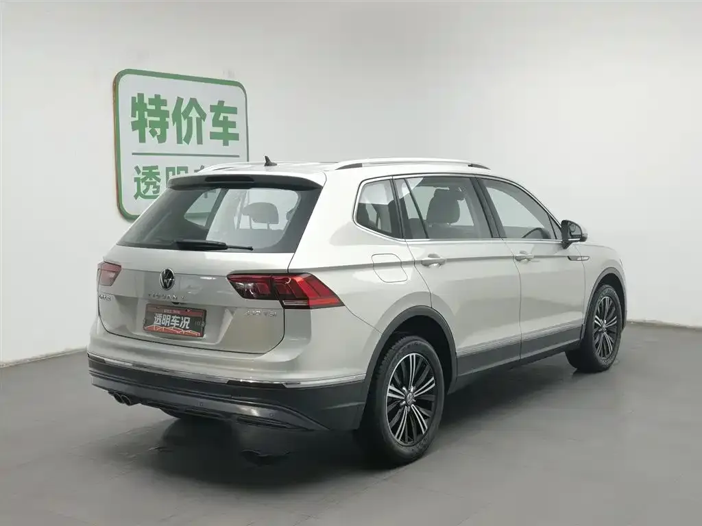 Volkswagen Tiguan L — фото 2