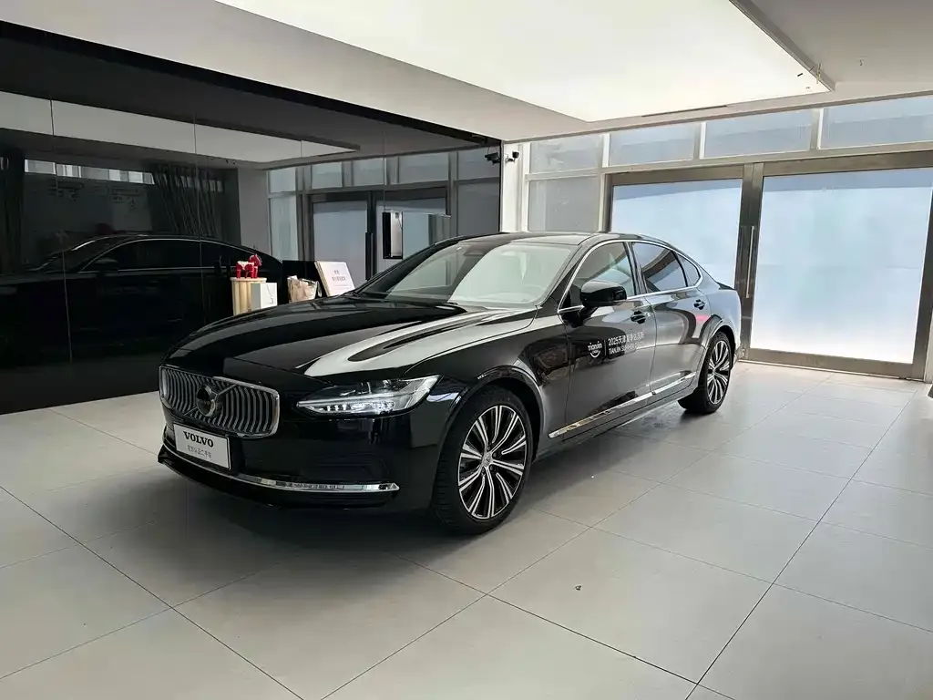 Volvo S90 2025 из CN, фото 1