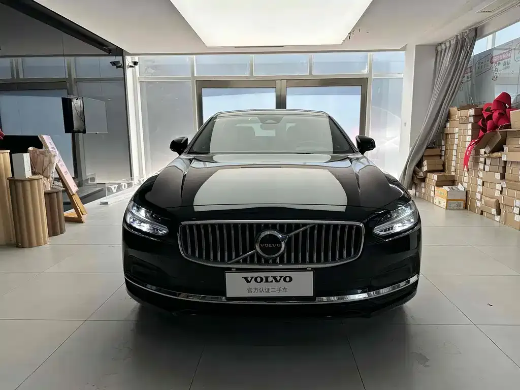 Volvo S90 2025 из CN, фото 2