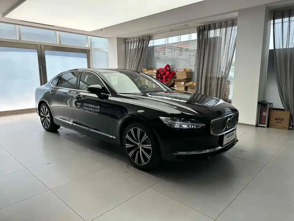 Volvo S90 2025 из CN, фото 3