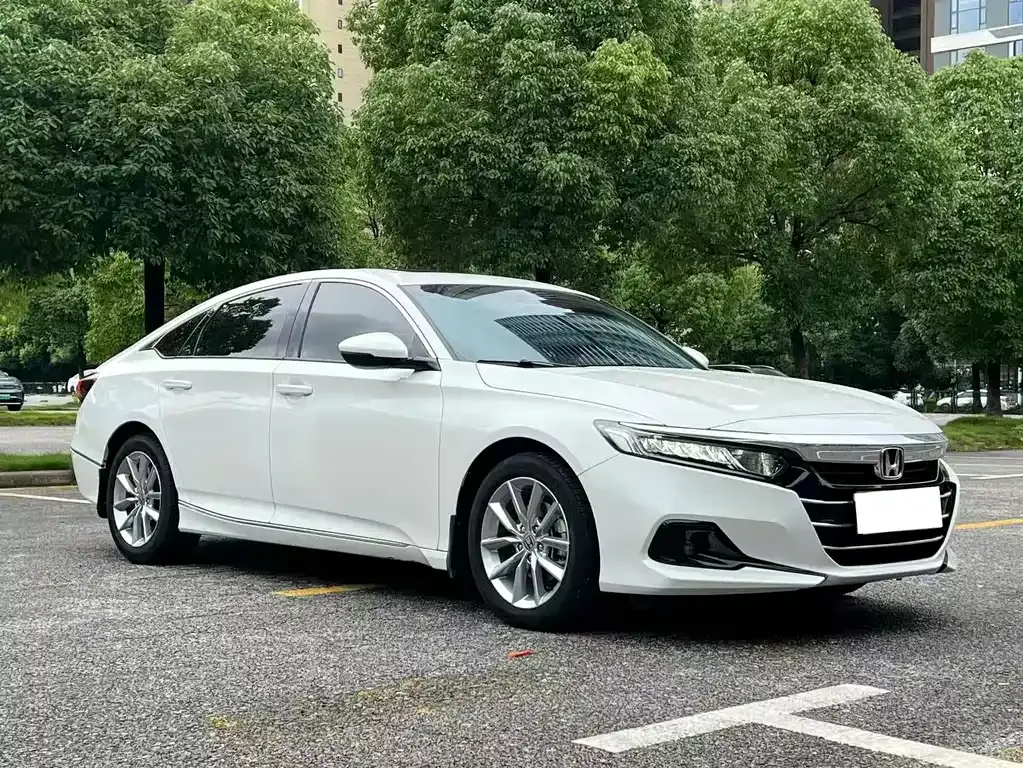 Honda Accord — фото 3