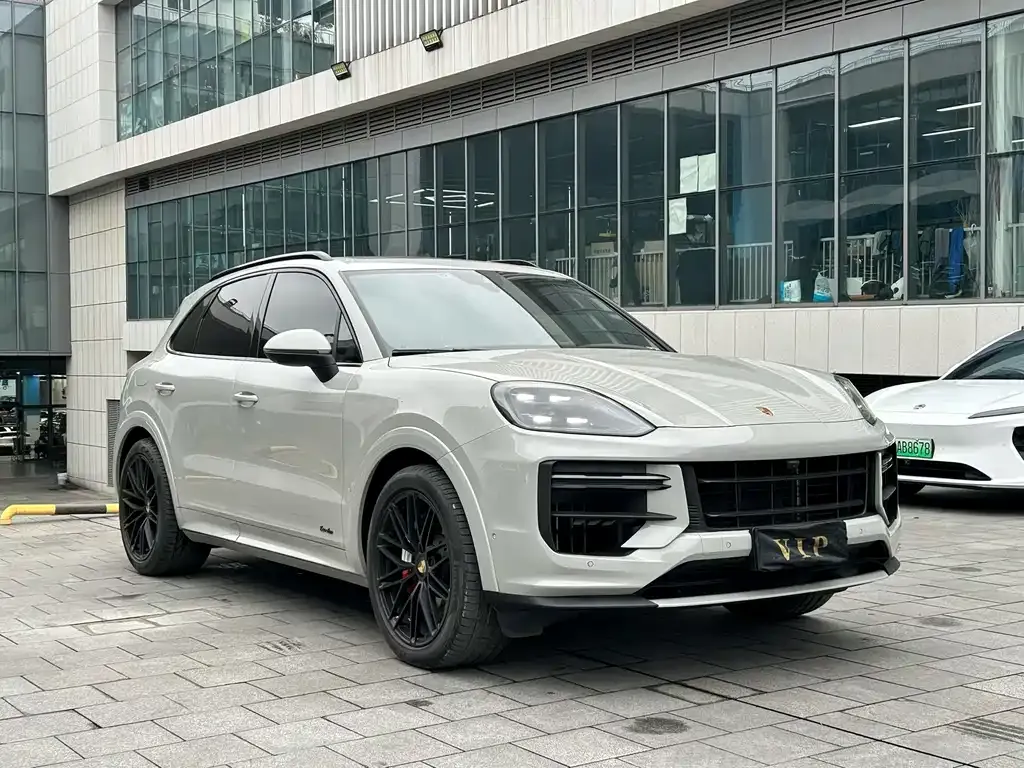 Porsche Cayenne — фото 2
