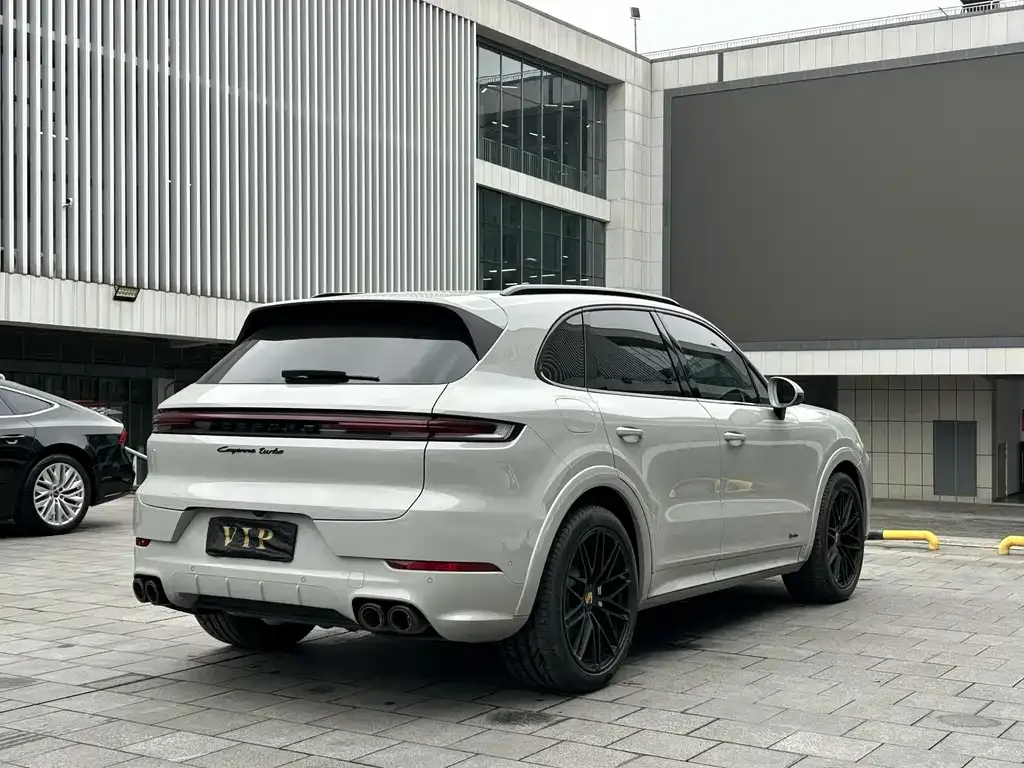 Porsche Cayenne — фото 8