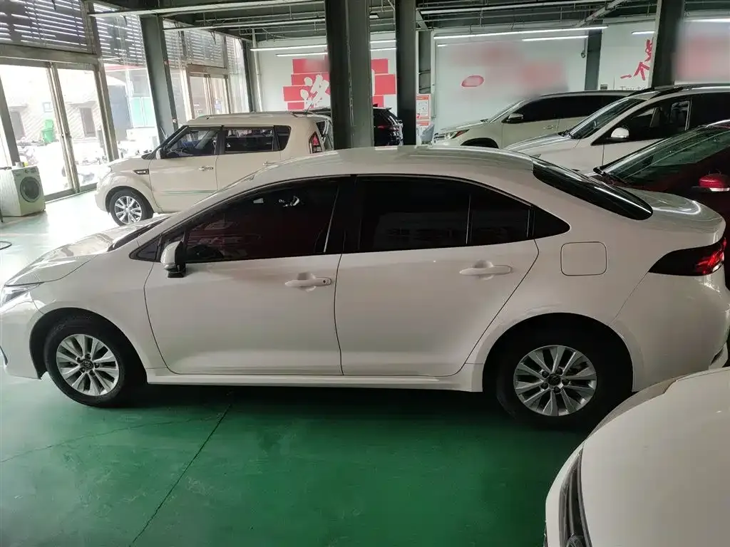 Toyota Corolla 2024 из CN, фото 5