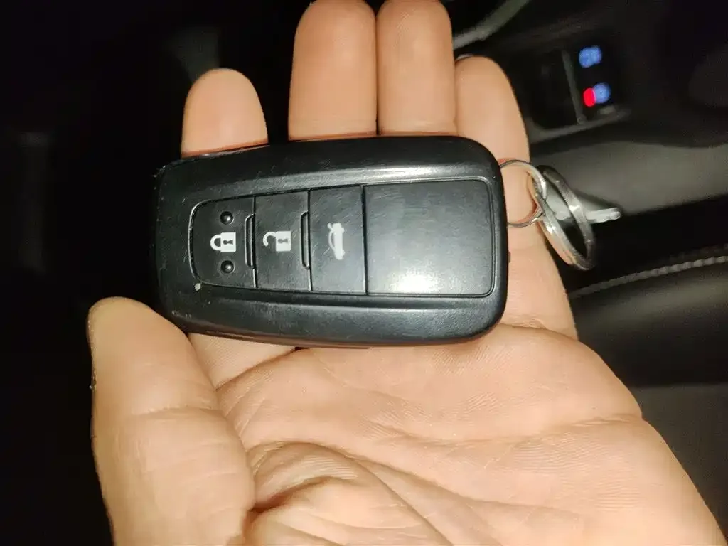 Toyota Corolla 2024 из CN, фото 9