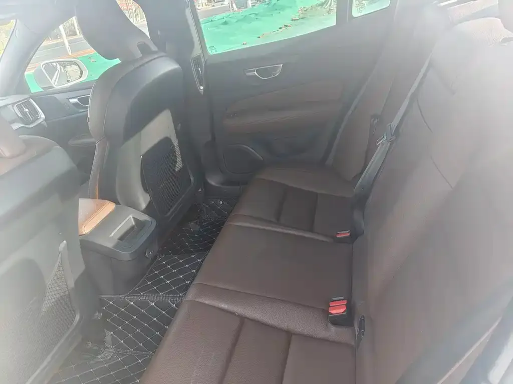 Volvo S60 2022 из CN, фото 5