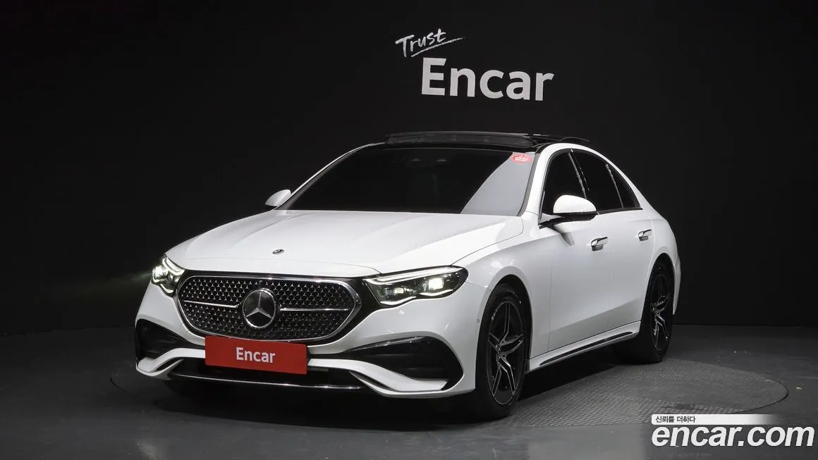 Mercedes-Benz E-Class — фото 1