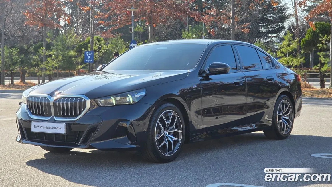 BMW 5-Series — фото 1