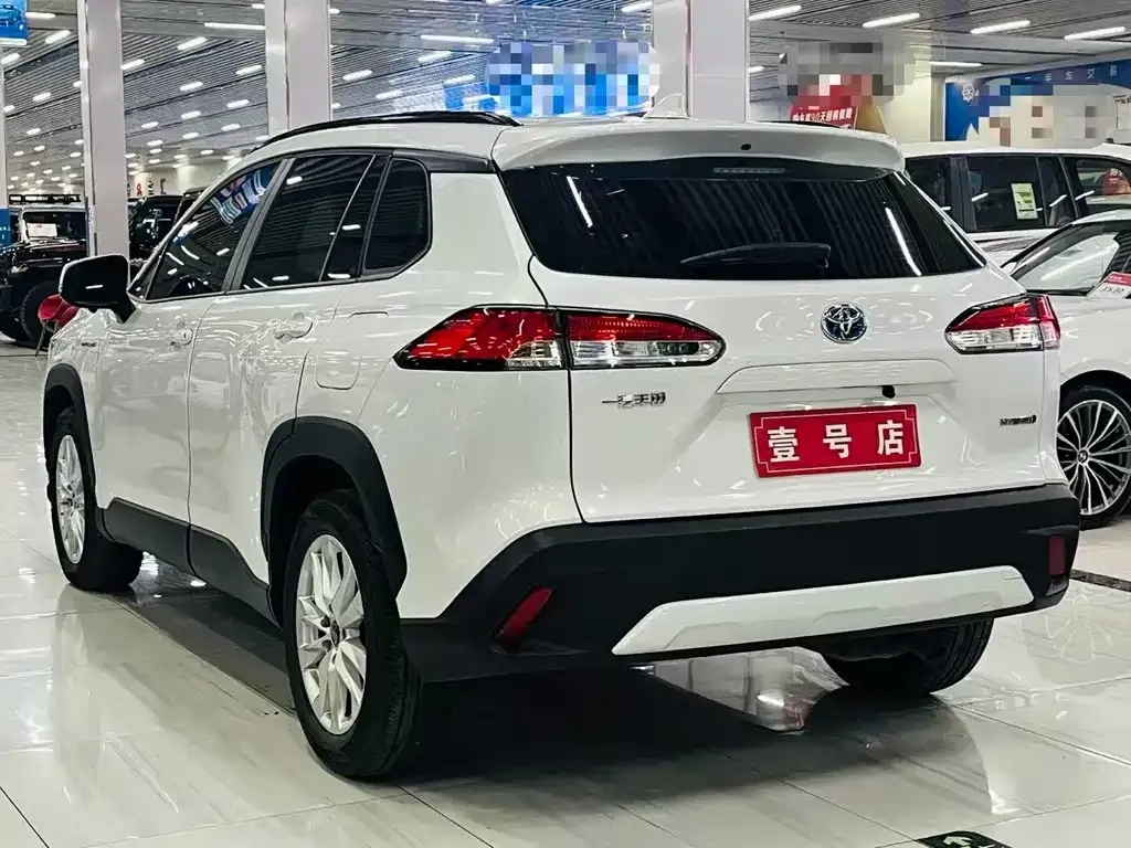 Toyota Corolla Cross 2024 из CN, фото 4